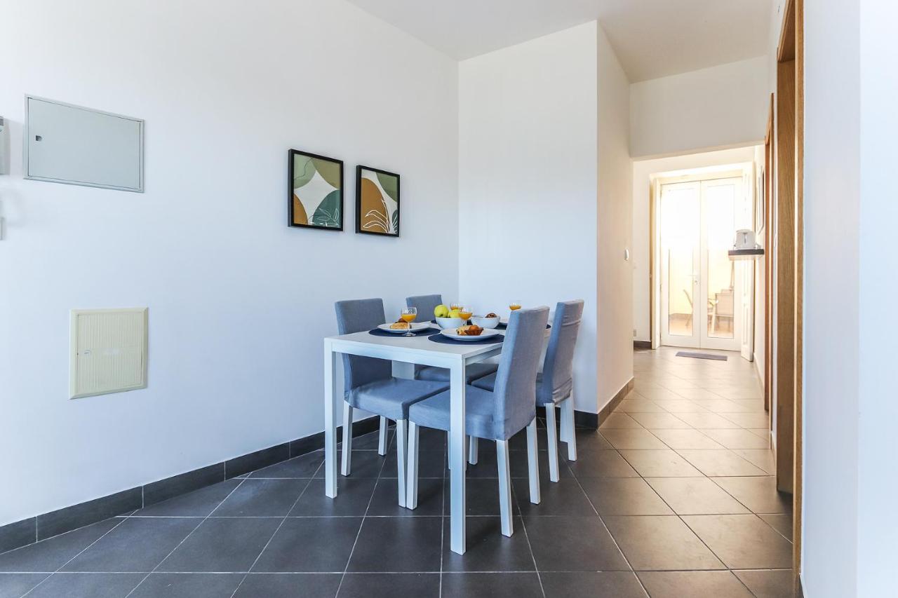 Vita Portucale ! Concept Apartment Campo Ourique Lisbon Exterior photo